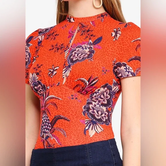 Floral Red Women's Top - Picture 3 of 3